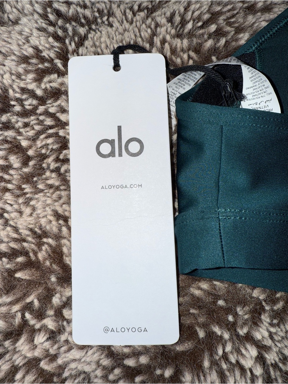 ALO Yoga Airlift Intrigue Bra in Midnight Green - Picture 4 of 5